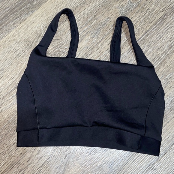 LEFT ON FRIDAY size S TOP SHELF SQUARE FRONT, MEDIUM COVERAGE, D-G CUP Swim Top - Picture 2 of 6